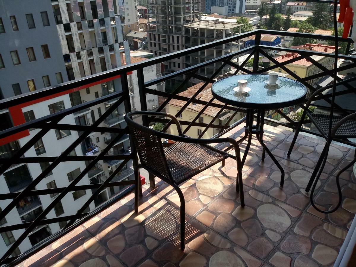 Flat in Batumi city centre Apartment ภายนอก รูปภาพ